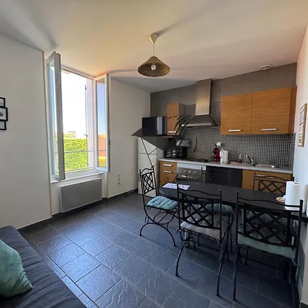 Aristide 4 - Idealement Situee 富拉